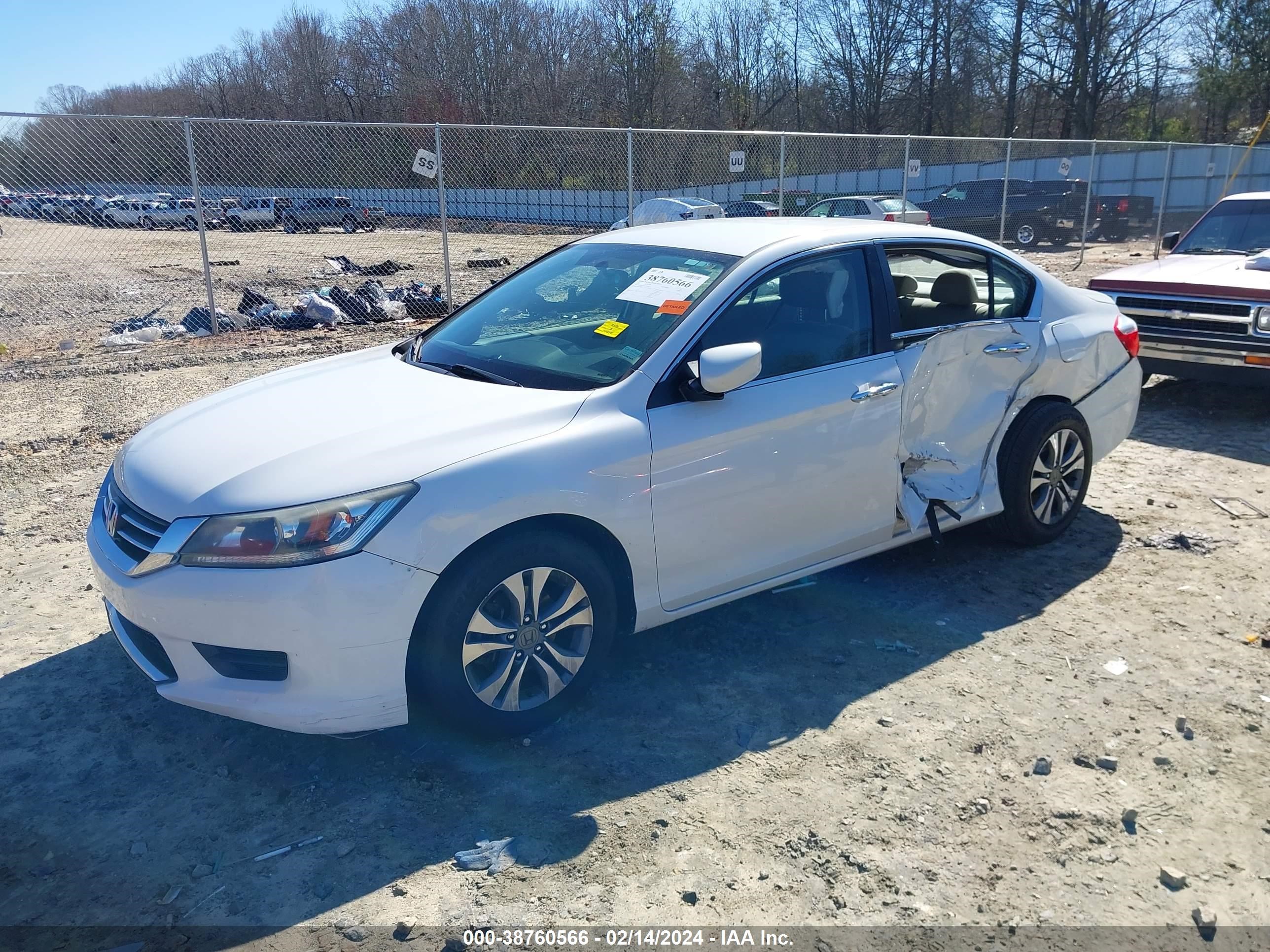 Photo 5 VIN: 1HGCR2F37FA204038 - HONDA ACCORD 