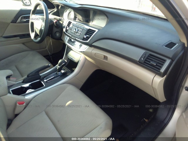 Photo 4 VIN: 1HGCR2F37FA227965 - HONDA ACCORD SEDAN 