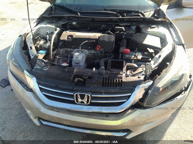 Photo 9 VIN: 1HGCR2F37FA227965 - HONDA ACCORD SEDAN 