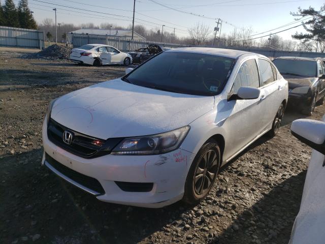 Photo 1 VIN: 1HGCR2F37FA231725 - HONDA ACCORD LX 