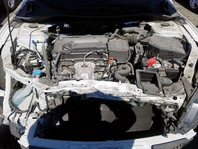 Photo 6 VIN: 1HGCR2F37FA262912 - HONDA ACCORD LX 