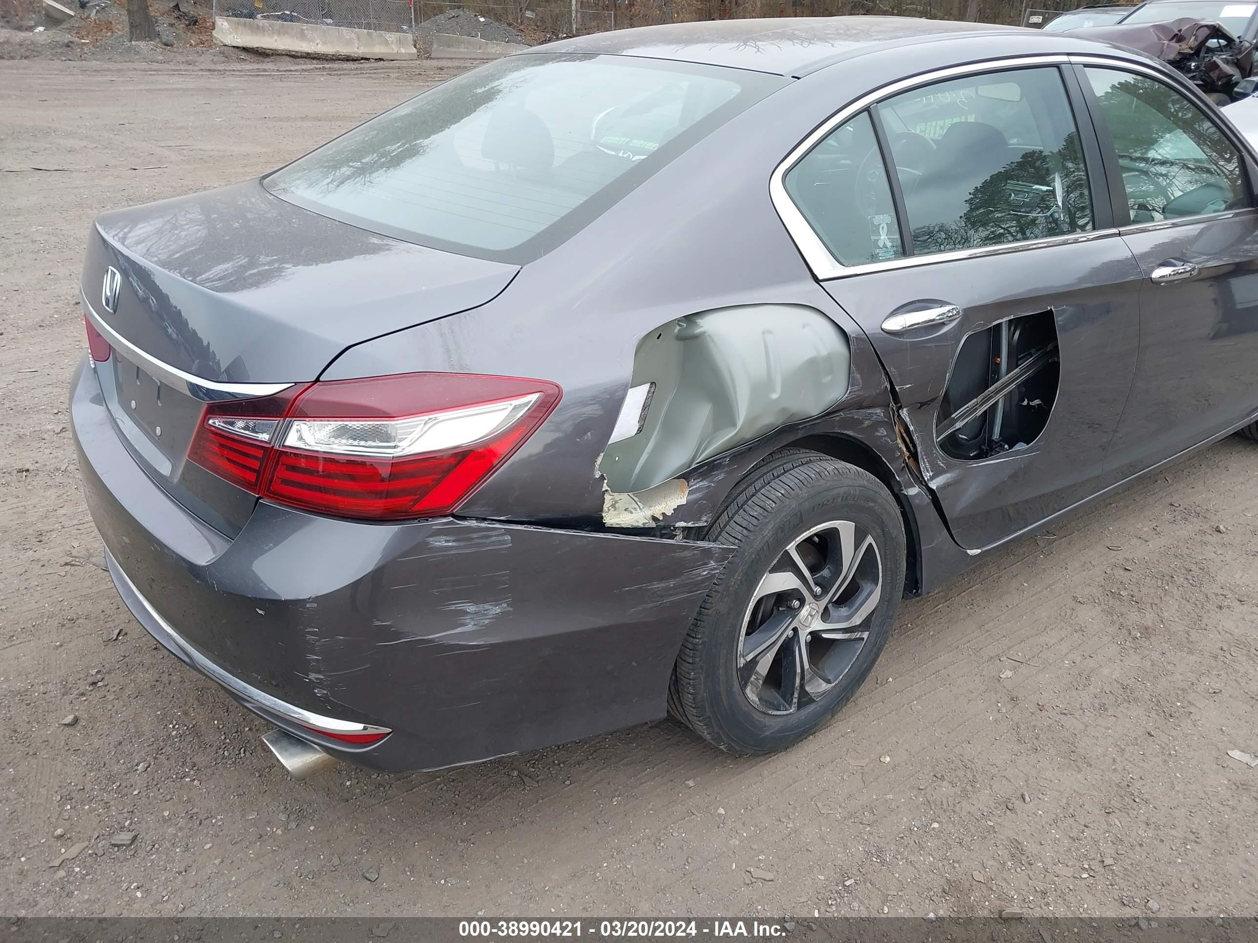 Photo 5 VIN: 1HGCR2F37GA072531 - HONDA ACCORD 