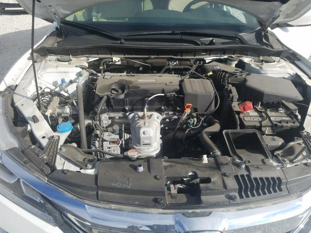 Photo 6 VIN: 1HGCR2F37GA246422 - HONDA ACCORD LX 