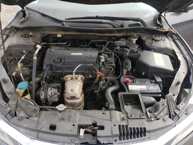 Photo 6 VIN: 1HGCR2F37HA006661 - HONDA ACCORD SPO 