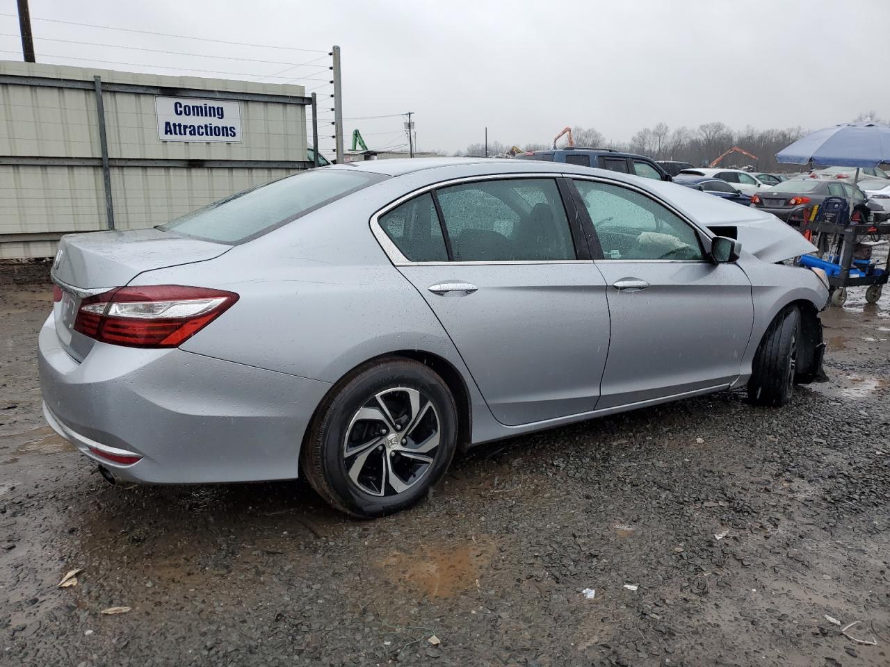 Photo 2 VIN: 1HGCR2F37HA015537 - HONDA ACCORD 