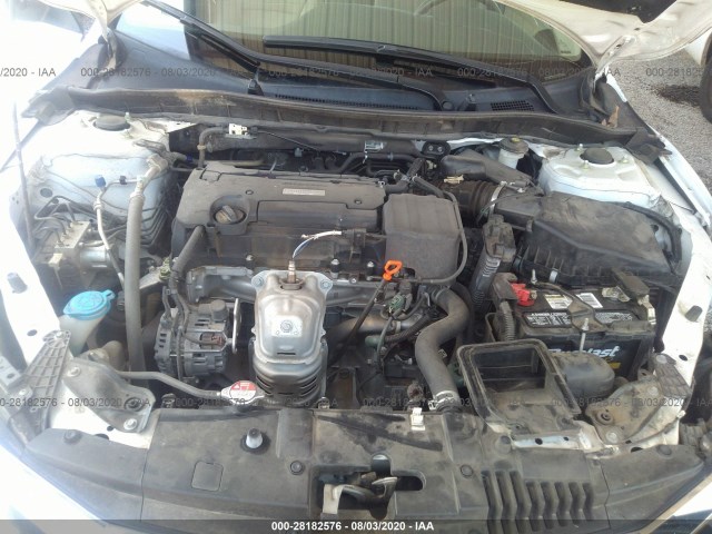 Photo 9 VIN: 1HGCR2F37HA046447 - HONDA ACCORD SEDAN 