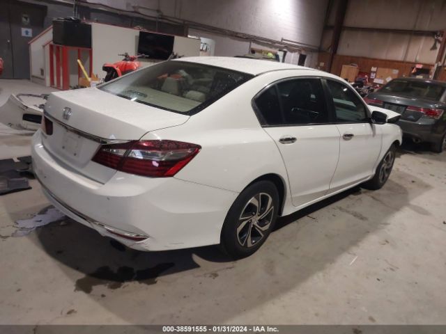 Photo 3 VIN: 1HGCR2F37HA064768 - HONDA ACCORD 