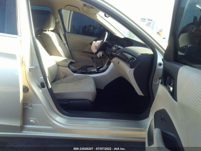 Photo 4 VIN: 1HGCR2F37HA152493 - HONDA ACCORD SEDAN 