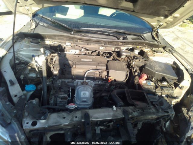 Photo 9 VIN: 1HGCR2F37HA152493 - HONDA ACCORD SEDAN 