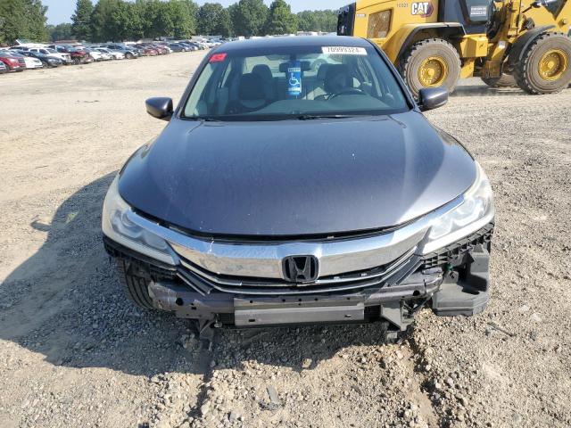 Photo 4 VIN: 1HGCR2F37HA194128 - HONDA ACCORD LX 