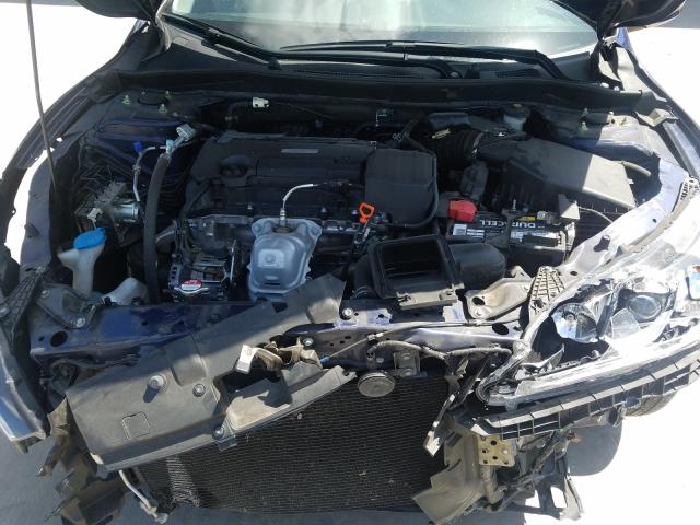 Photo 6 VIN: 1HGCR2F37HA208707 - HONDA ACCORD LX 