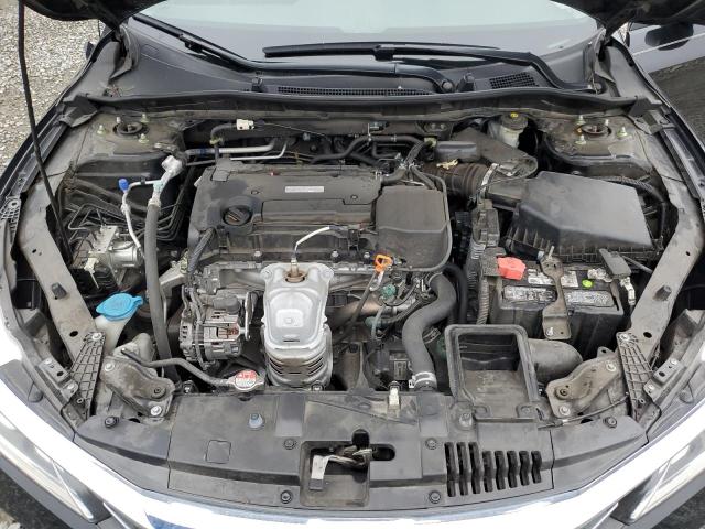 Photo 10 VIN: 1HGCR2F37HA233929 - HONDA ACCORD LX 