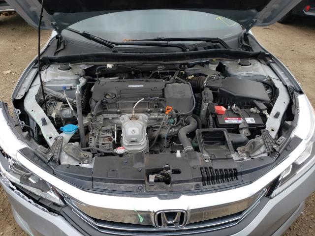 Photo 6 VIN: 1HGCR2F37HA279308 - HONDA ACCORD LX 