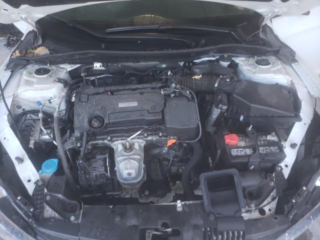 Photo 6 VIN: 1HGCR2F37HA280958 - HONDA ACCORD LX 