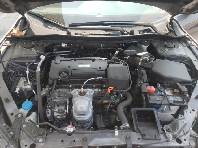 Photo 6 VIN: 1HGCR2F37HA301274 - HONDA ACCORD LX 