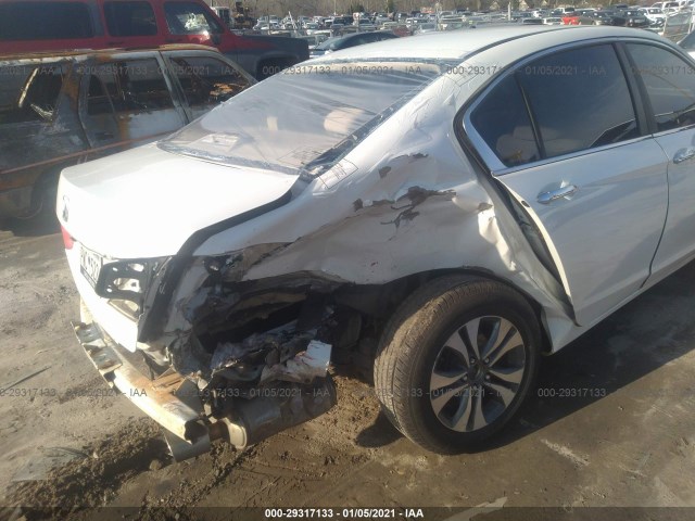 Photo 5 VIN: 1HGCR2F38DA127368 - HONDA ACCORD SDN 