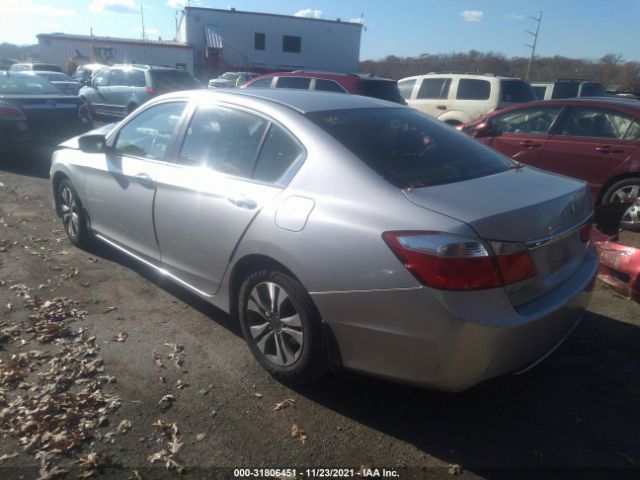 Photo 2 VIN: 1HGCR2F38DA140203 - HONDA ACCORD SDN 