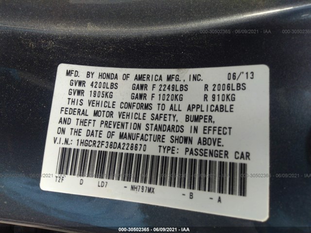 Photo 8 VIN: 1HGCR2F38DA228670 - HONDA ACCORD SDN 