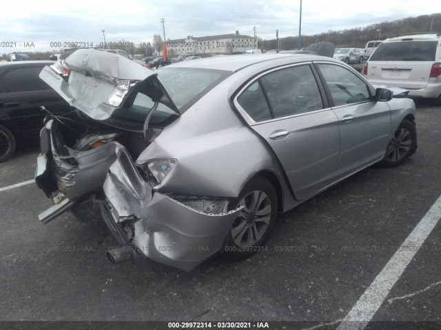 Photo 3 VIN: 1HGCR2F38DA262995 - HONDA ACCORD SDN 