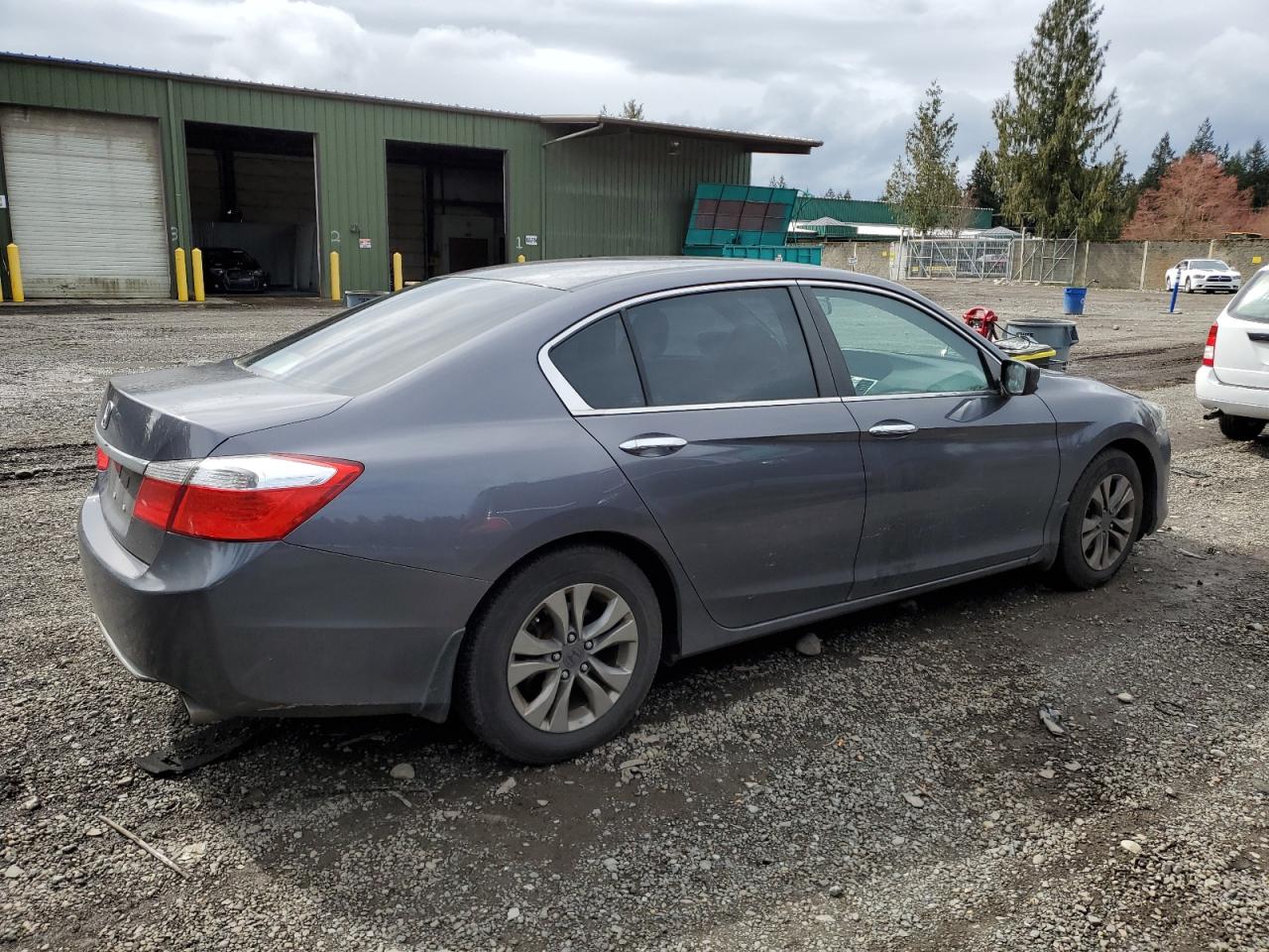 Photo 2 VIN: 1HGCR2F38EA009760 - HONDA ACCORD 