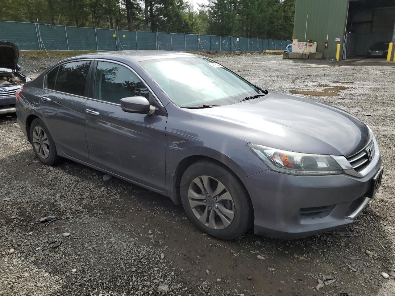 Photo 3 VIN: 1HGCR2F38EA009760 - HONDA ACCORD 