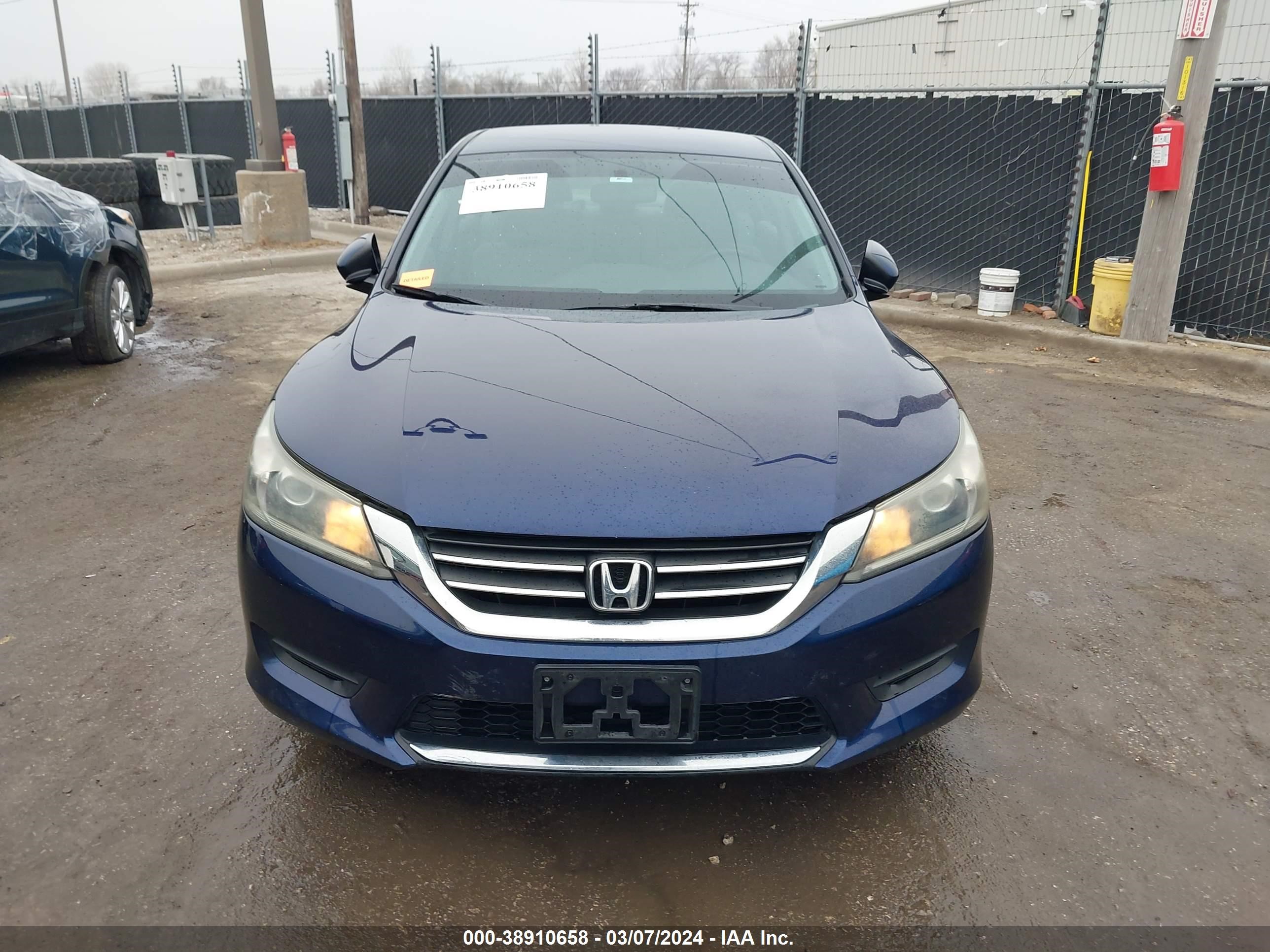 Photo 11 VIN: 1HGCR2F38EA061907 - HONDA ACCORD 