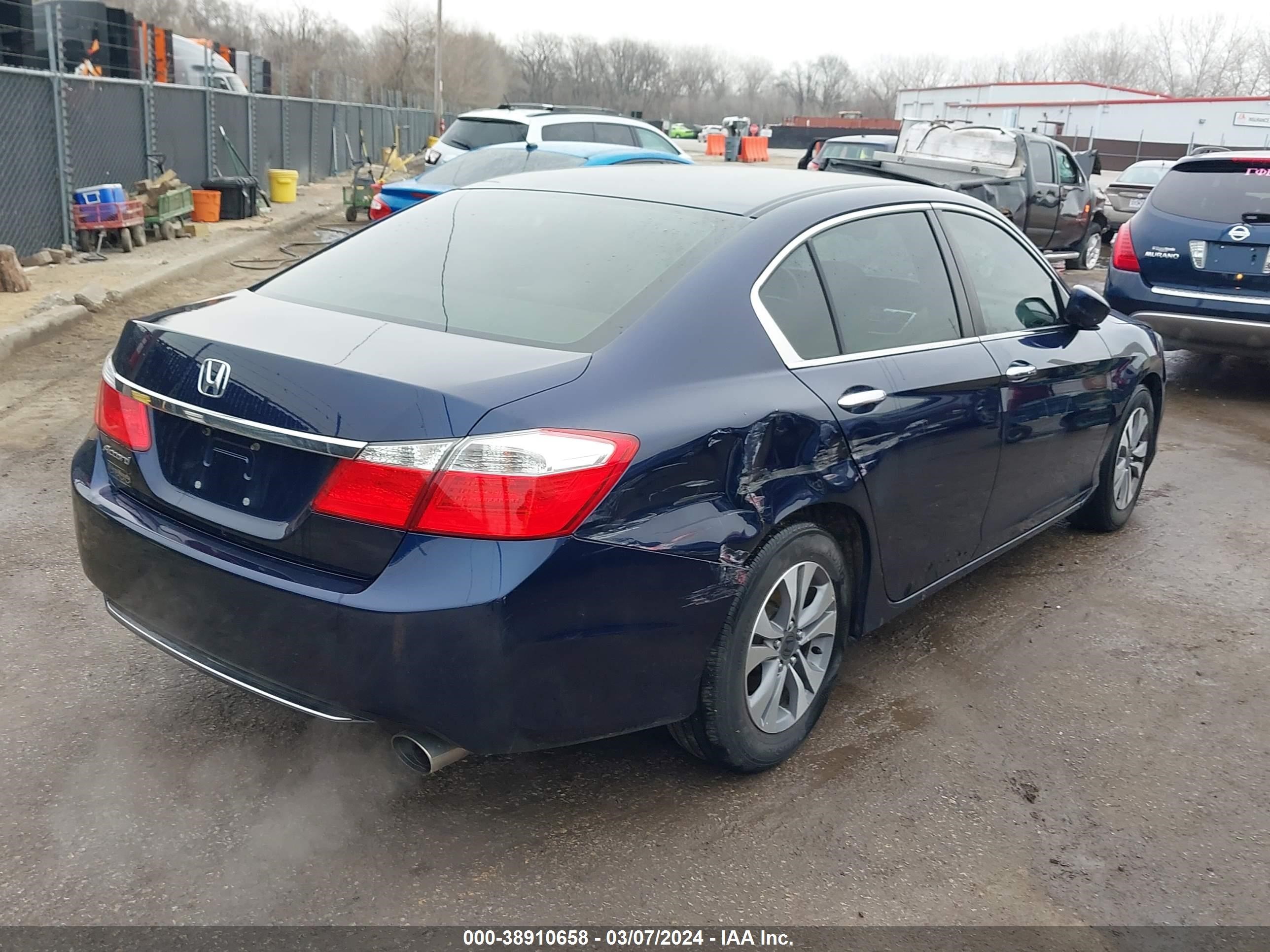 Photo 5 VIN: 1HGCR2F38EA061907 - HONDA ACCORD 