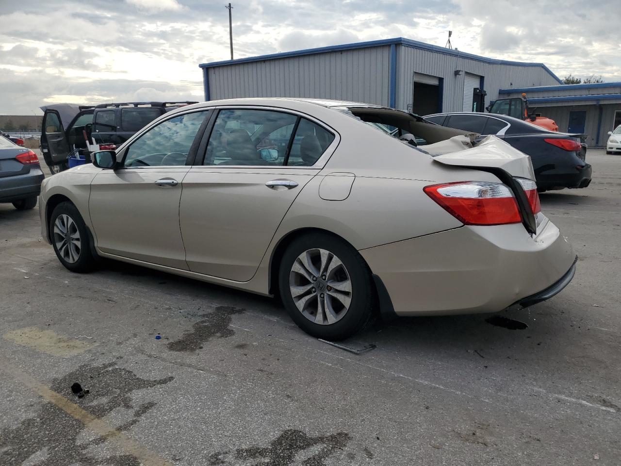 Photo 1 VIN: 1HGCR2F38EA167290 - HONDA ACCORD 