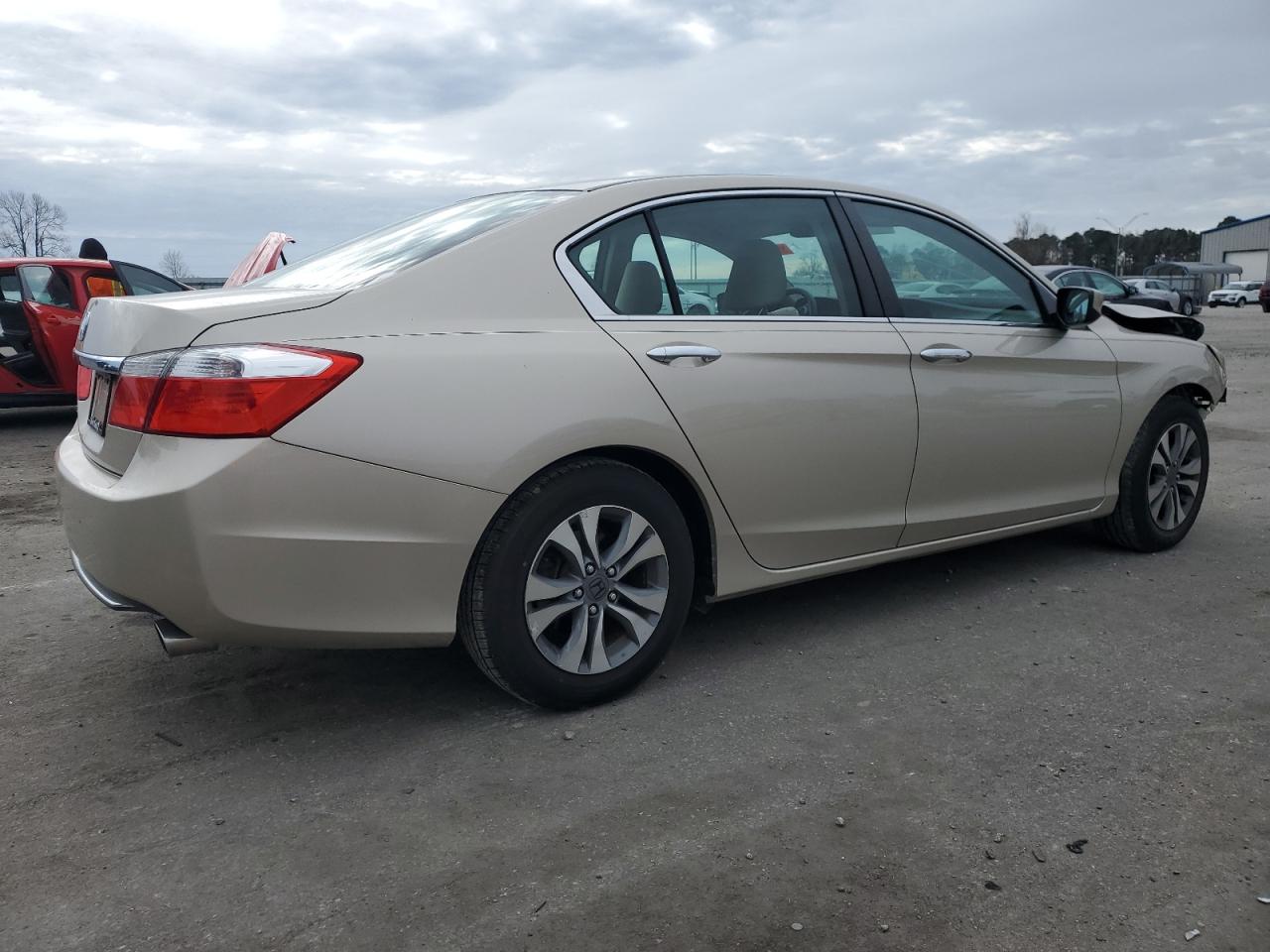 Photo 2 VIN: 1HGCR2F38EA256146 - HONDA ACCORD 