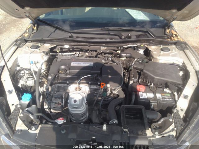 Photo 9 VIN: 1HGCR2F38FA017102 - HONDA ACCORD SEDAN 