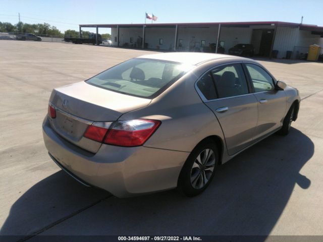 Photo 3 VIN: 1HGCR2F38FA017102 - HONDA ACCORD SEDAN 