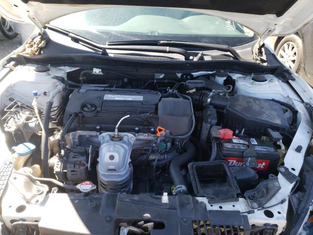 Photo 6 VIN: 1HGCR2F38FA167372 - HONDA ACCORD LX 