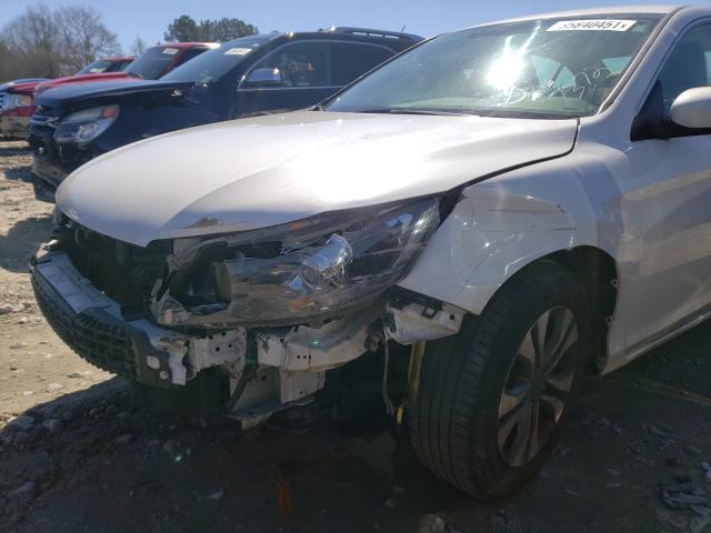 Photo 8 VIN: 1HGCR2F38FA167372 - HONDA ACCORD LX 