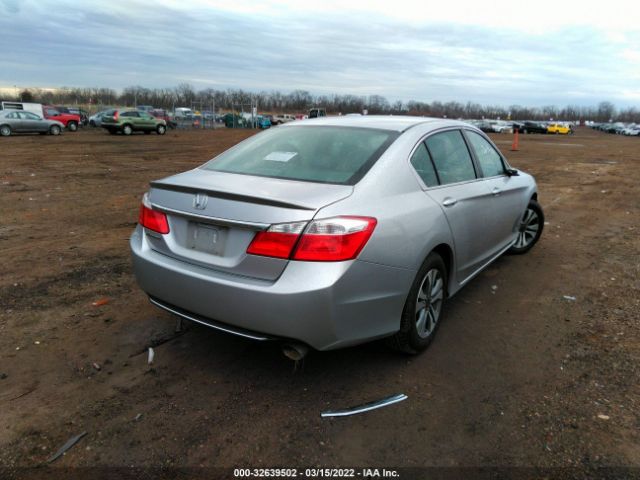 Photo 3 VIN: 1HGCR2F38FA172006 - HONDA ACCORD SEDAN 