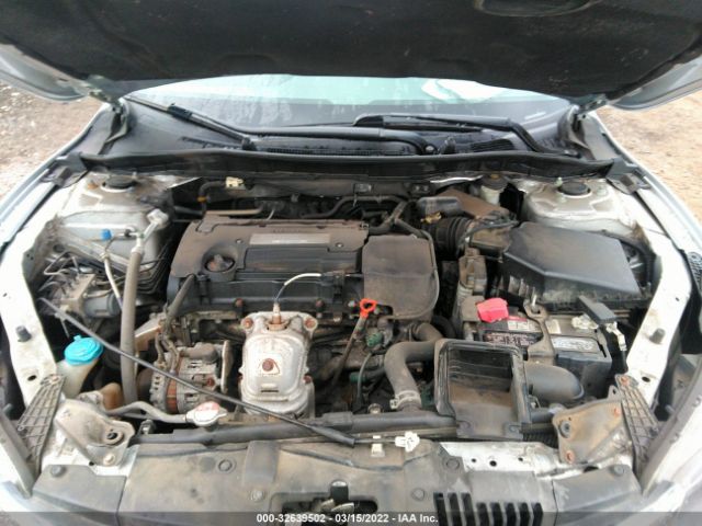 Photo 9 VIN: 1HGCR2F38FA172006 - HONDA ACCORD SEDAN 