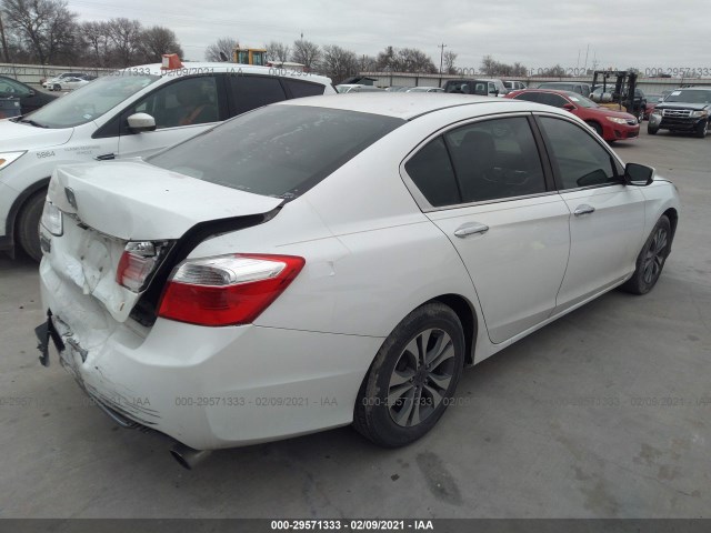 Photo 3 VIN: 1HGCR2F38FA235203 - HONDA ACCORD SEDAN 