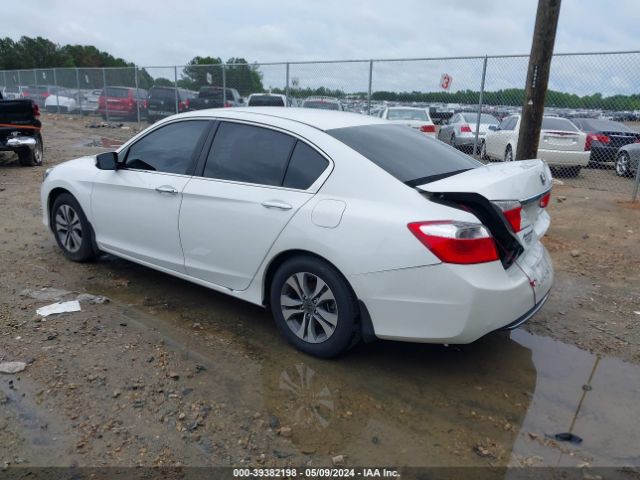 Photo 2 VIN: 1HGCR2F38FA256388 - HONDA ACCORD 