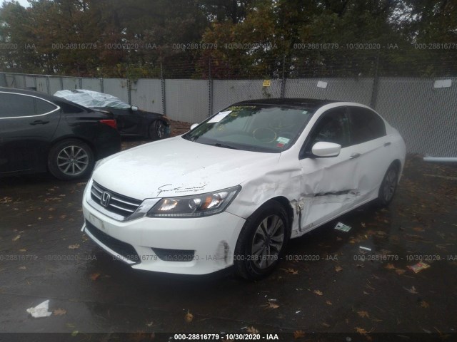 Photo 1 VIN: 1HGCR2F38FA268380 - HONDA ACCORD SEDAN 