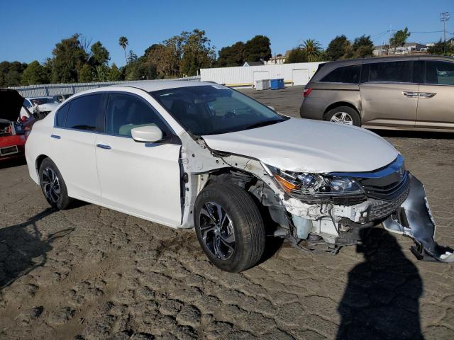 Photo 3 VIN: 1HGCR2F38GA008904 - HONDA ACCORD LX 