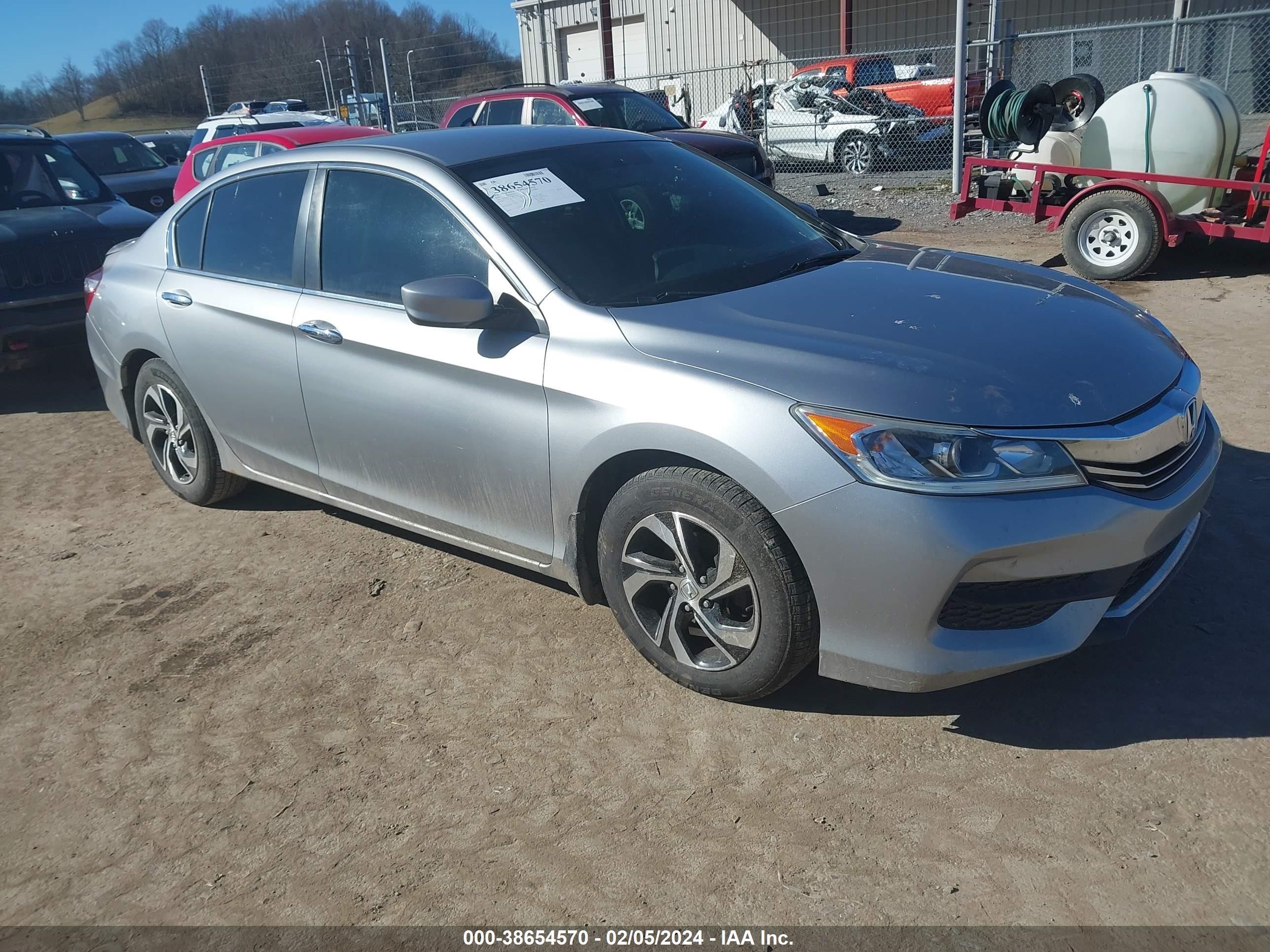 Photo 0 VIN: 1HGCR2F38GA015979 - HONDA ACCORD 