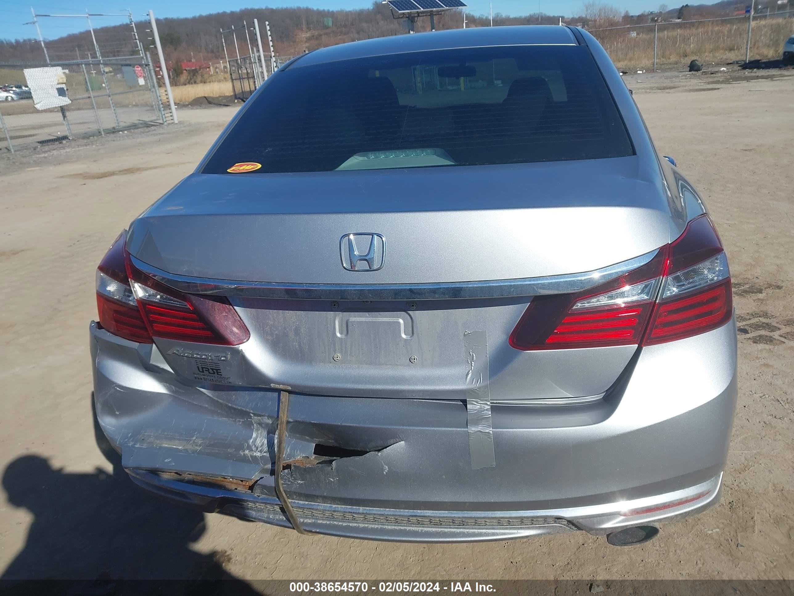 Photo 15 VIN: 1HGCR2F38GA015979 - HONDA ACCORD 