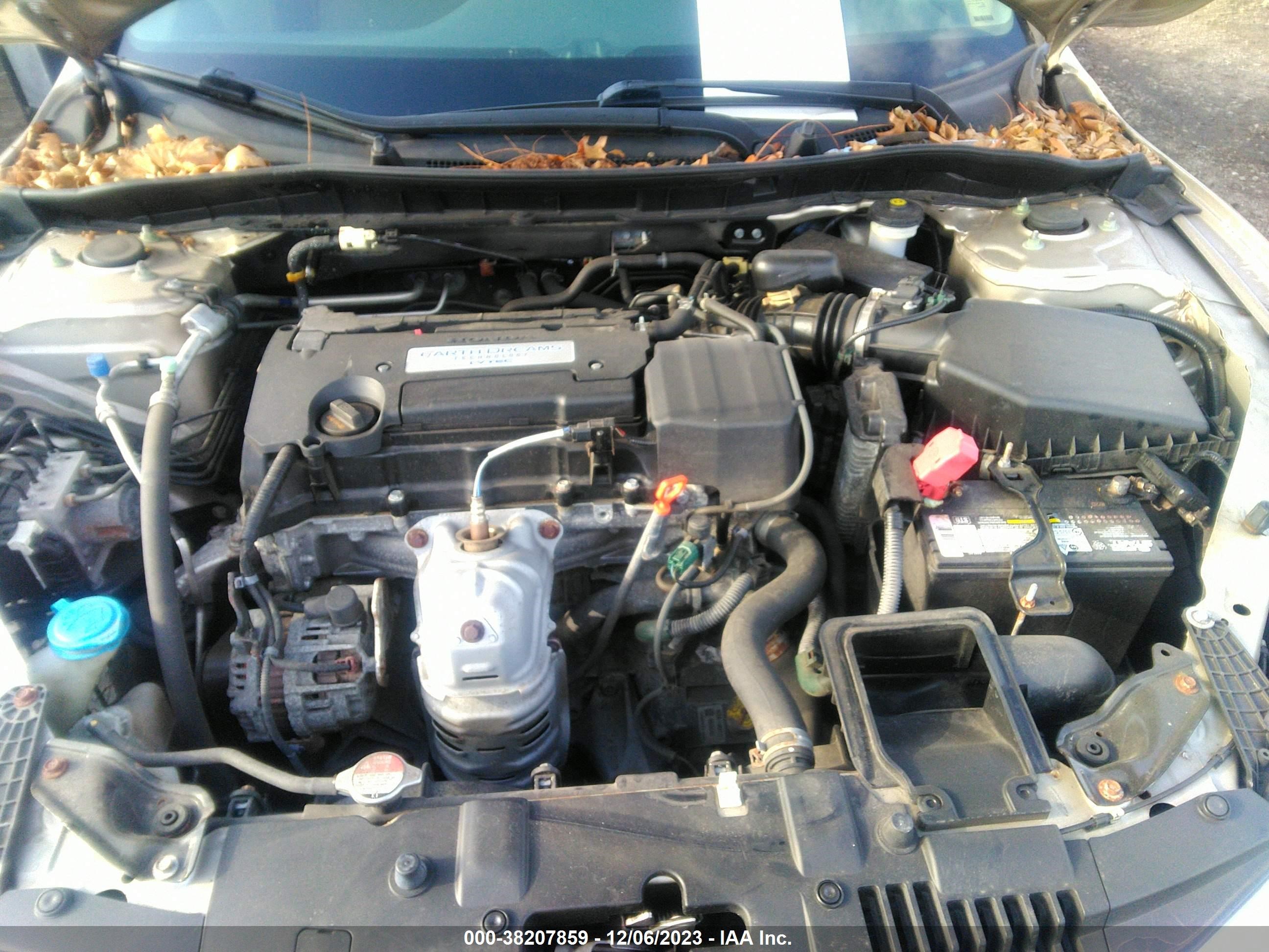 Photo 9 VIN: 1HGCR2F38GA023306 - HONDA ACCORD 