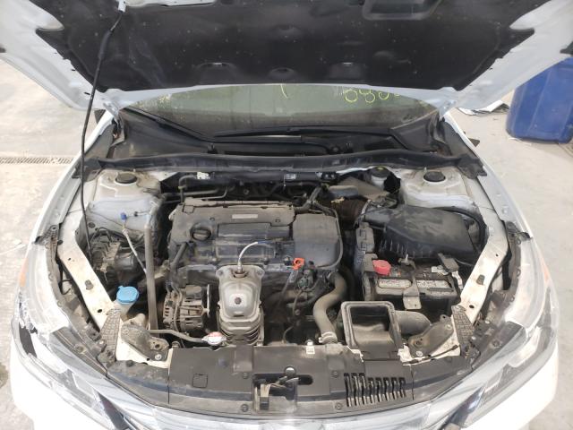 Photo 6 VIN: 1HGCR2F38GA080833 - HONDA ACCORD LX 