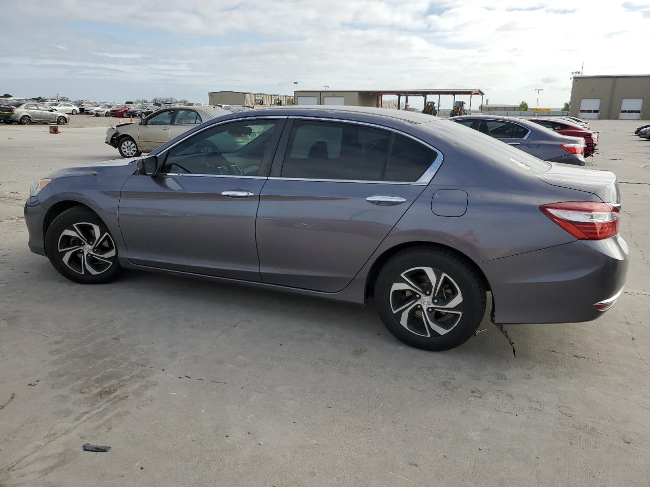 Photo 1 VIN: 1HGCR2F38GA120120 - HONDA ACCORD 