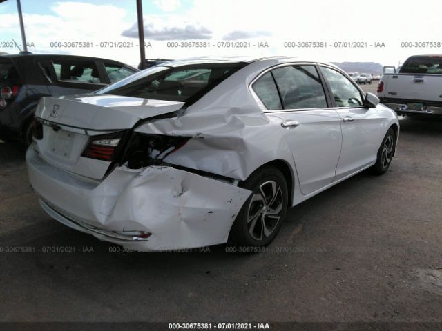 Photo 3 VIN: 1HGCR2F38GA206852 - HONDA ACCORD SEDAN 