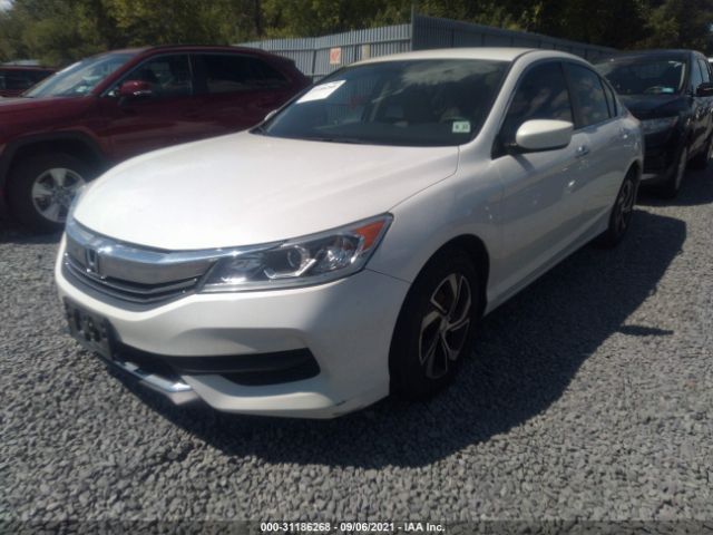 Photo 1 VIN: 1HGCR2F38HA032332 - HONDA ACCORD SEDAN 