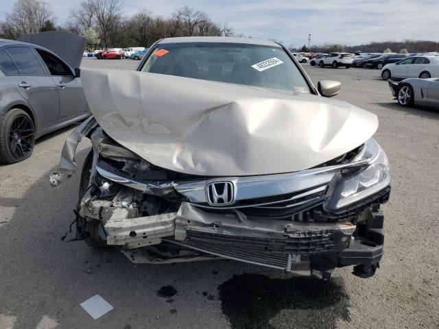 Photo 4 VIN: 1HGCR2F38HA038213 - HONDA ACCORD LX 