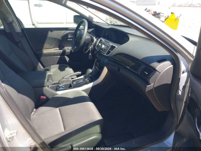 Photo 4 VIN: 1HGCR2F38HA057568 - HONDA ACCORD 