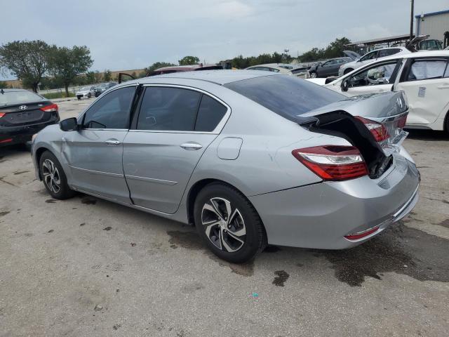 Photo 1 VIN: 1HGCR2F38HA129790 - HONDA ACCORD LX 