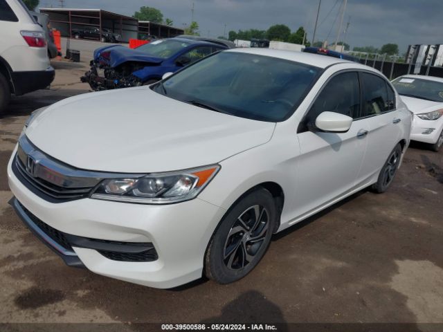 Photo 1 VIN: 1HGCR2F38HA130311 - HONDA ACCORD 